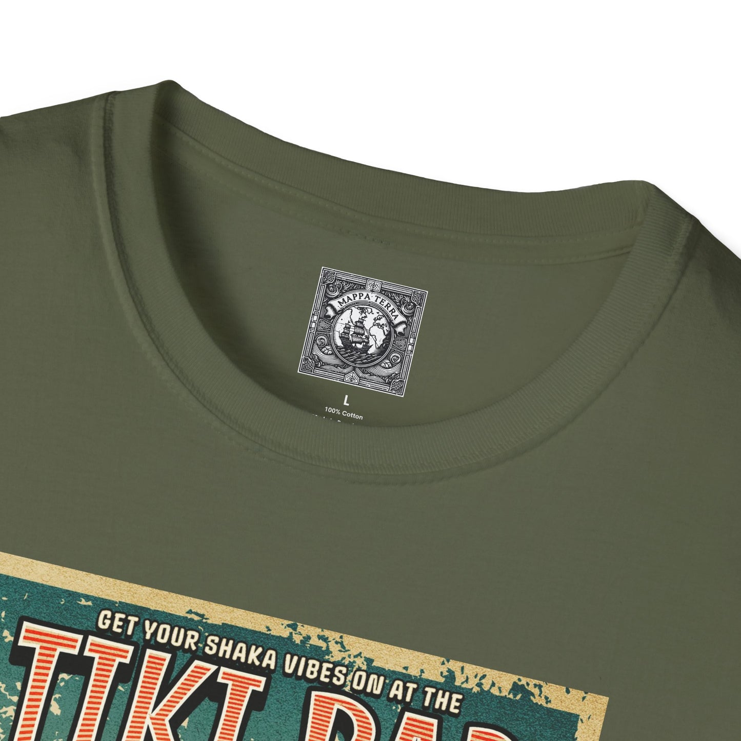 Tiki Bar Kua Beach Hawaii Unisex Softstyle T-Shirt - Tiki Bar Design with Totem, Perfect for Summer Parties and Beach Day